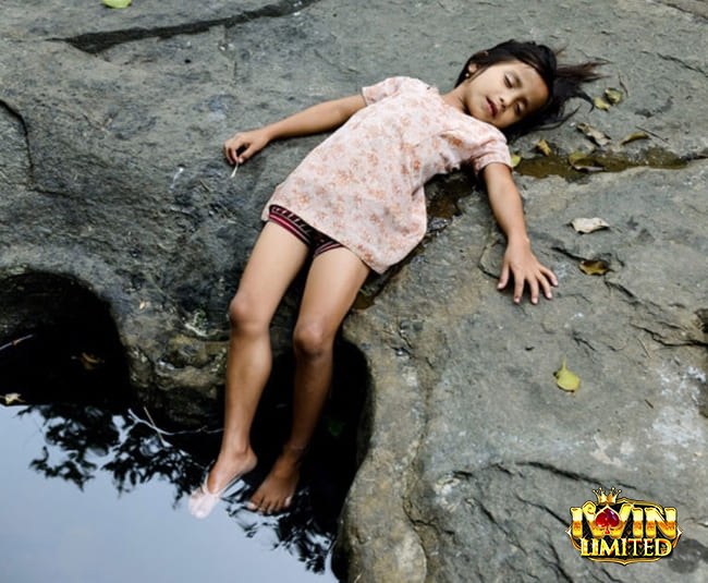 Nằm mơ thấy người chết đuối trôi sông