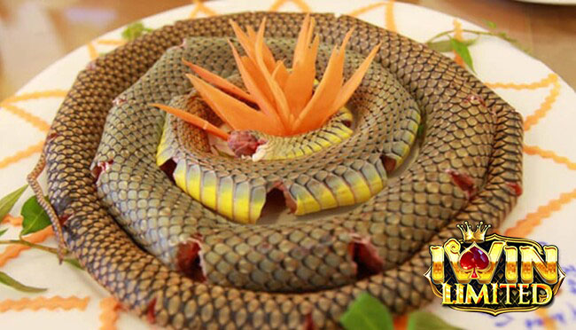 Nằm mơ thấy mình đang ăn thịt rắn