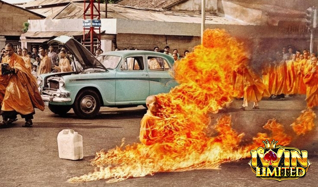 Nằm mơ thấy người chết cháy ngay trên đường