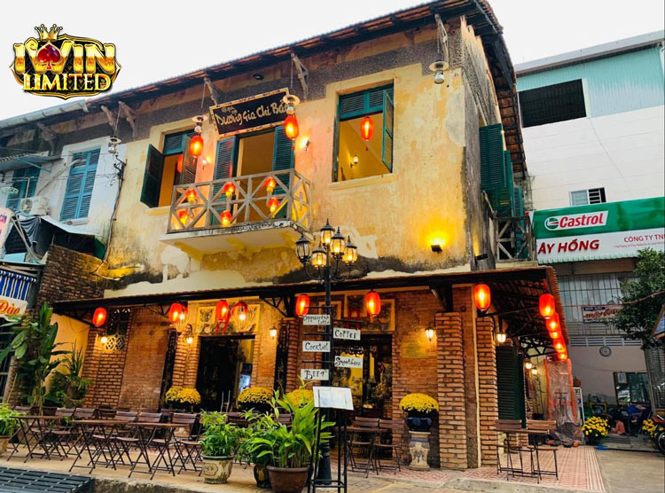 MIRKO Coffee Checkin & Beer Garden